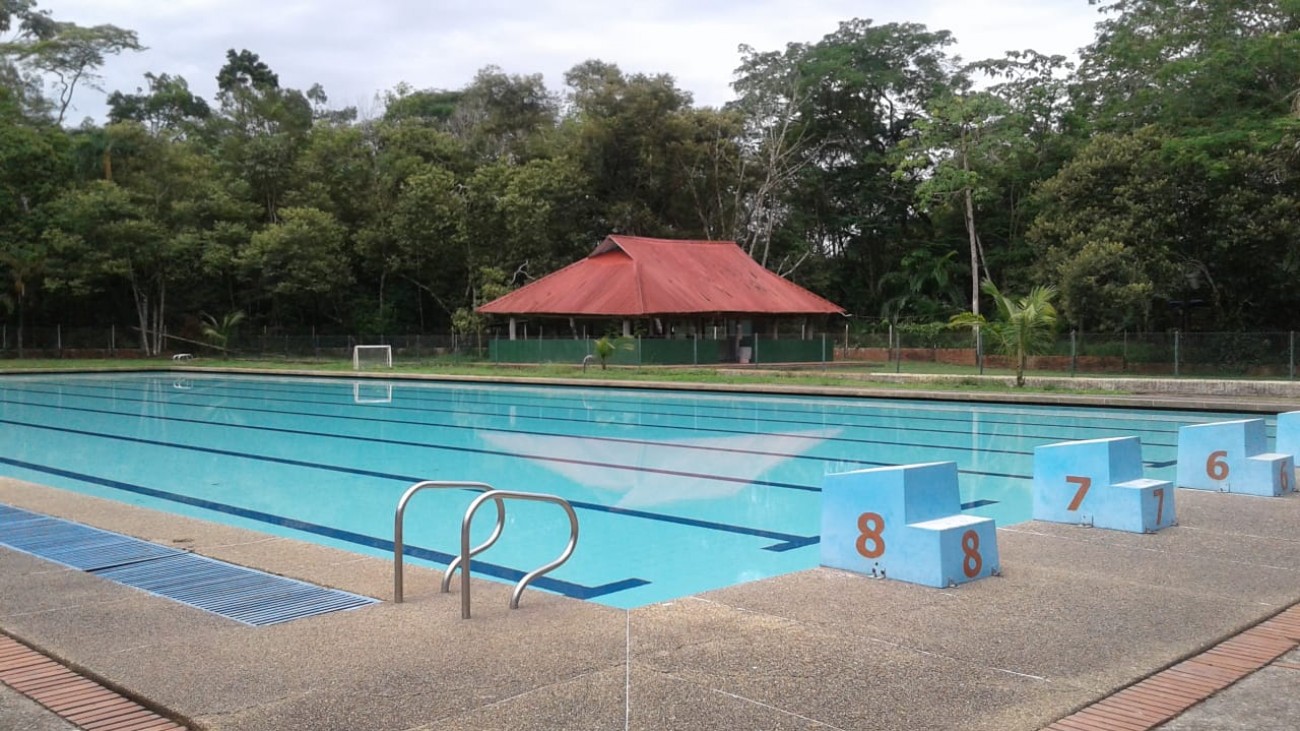 Piscina Semiolímpica